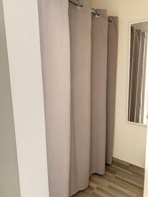 Le Jeanne Apartment Compiegne Ngoại thất bức ảnh